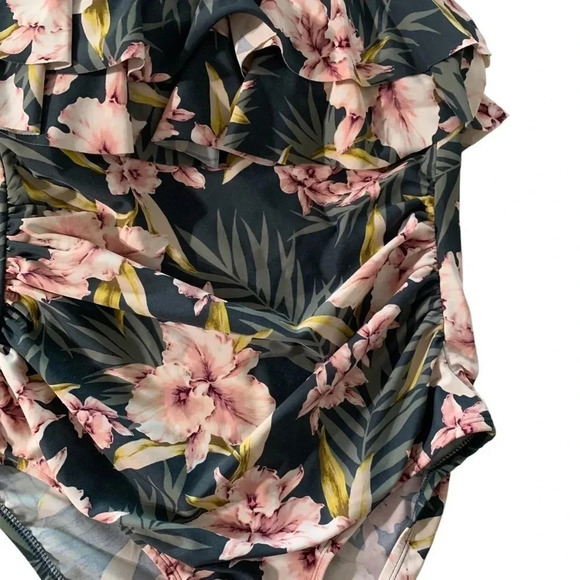 KONA Sol women's size small floral bathing suit with adjustable straps - Picture 3 of 4